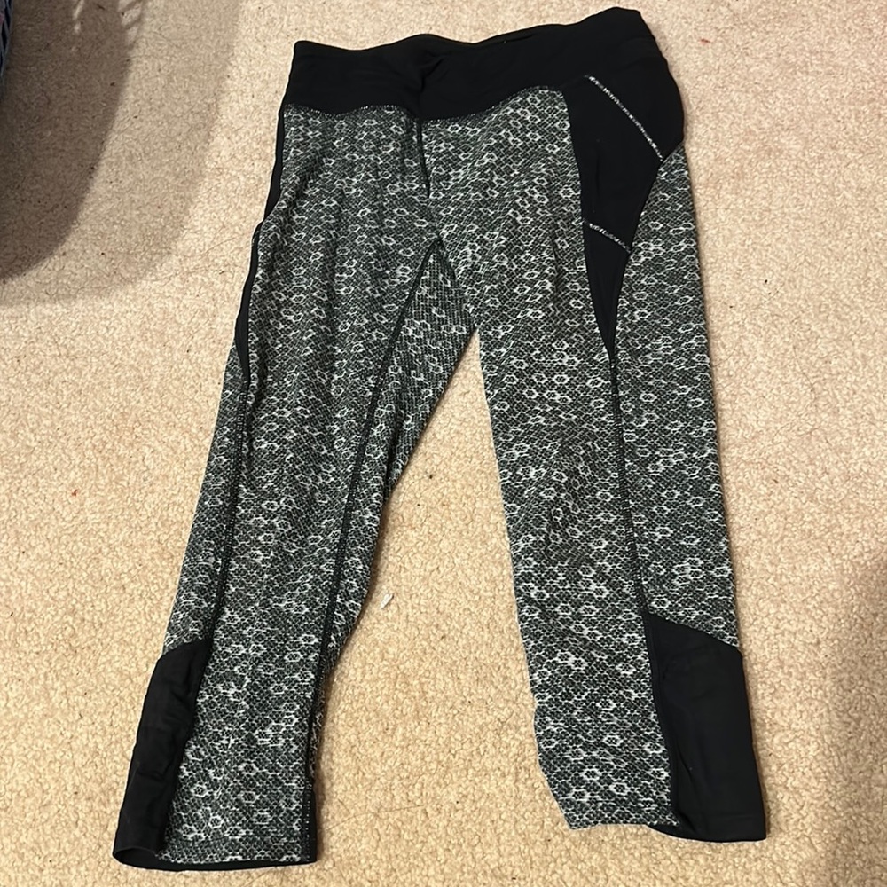 Athleta cropped leggings